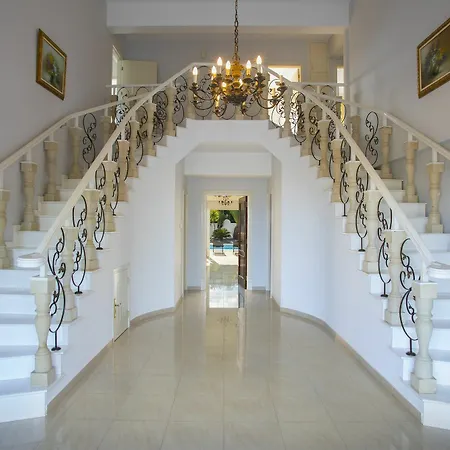 Georgia Villa *