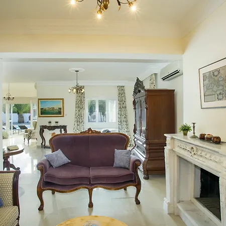 Villa Georgia Pernera