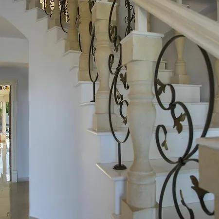 Georgia Villa *